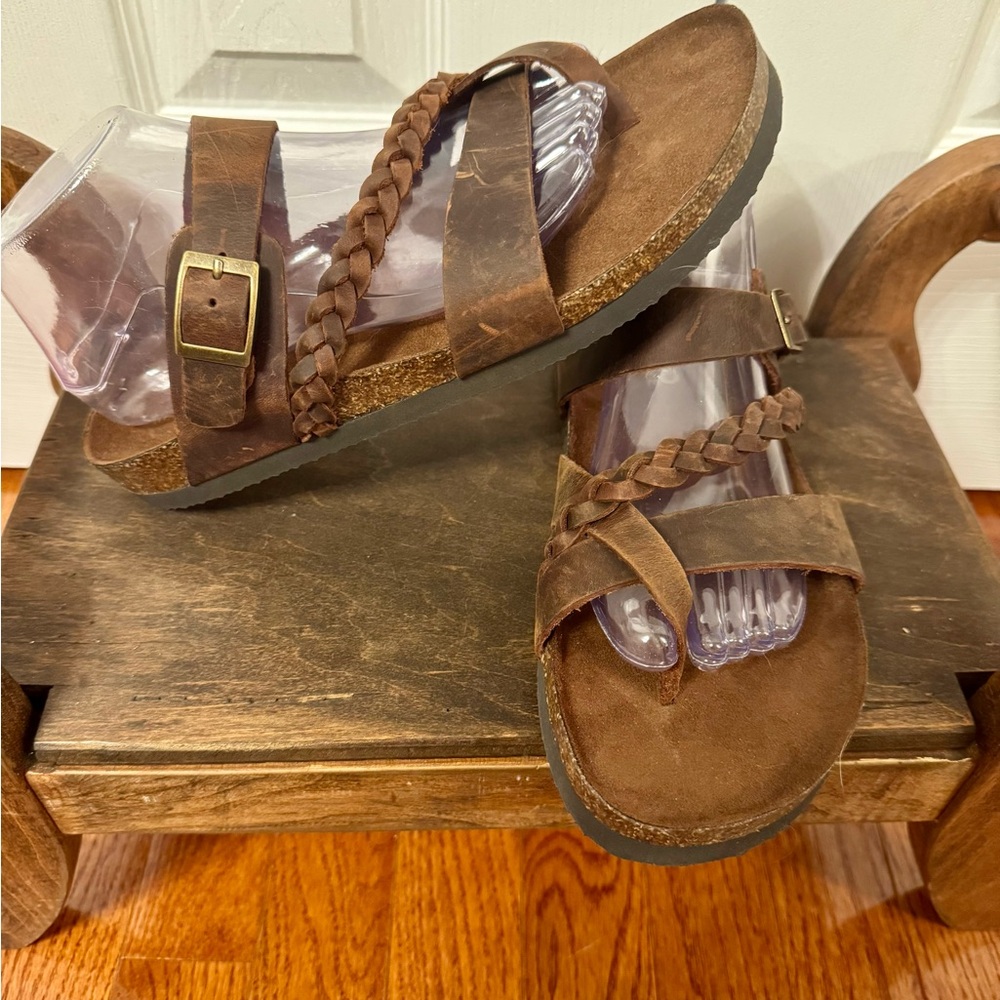 NEW Leather Mountain Sole Women's Sandals